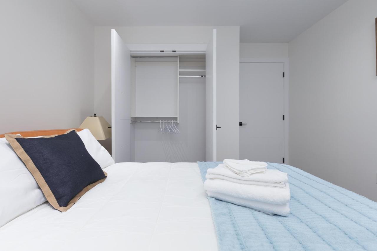 Cozy 3Bdr Suite Near Queen Elizabeth Park バンクーバー エクステリア 写真